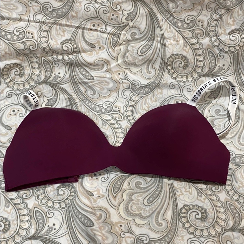 Victoria’s Secret Wireless Demi T-Shirt bra